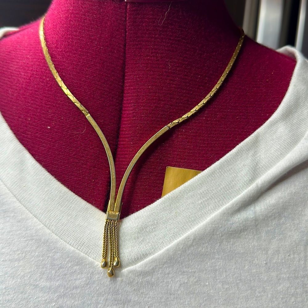 Gold tone necklace